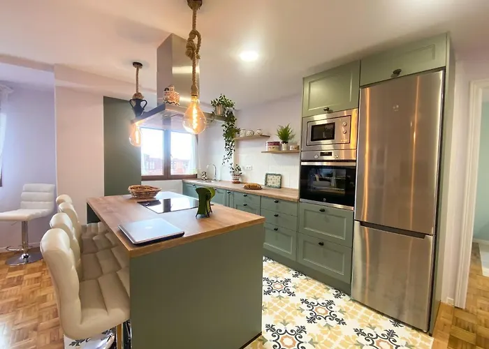 Apartamento La Veiguela De Ii, Con Plaza De Garaje Incluida *